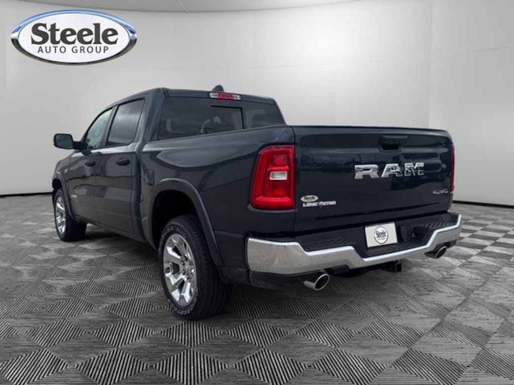 New 2026 Ram 1500 LONE STAR CREW CAB 4X4 5'7 BOX Pickup