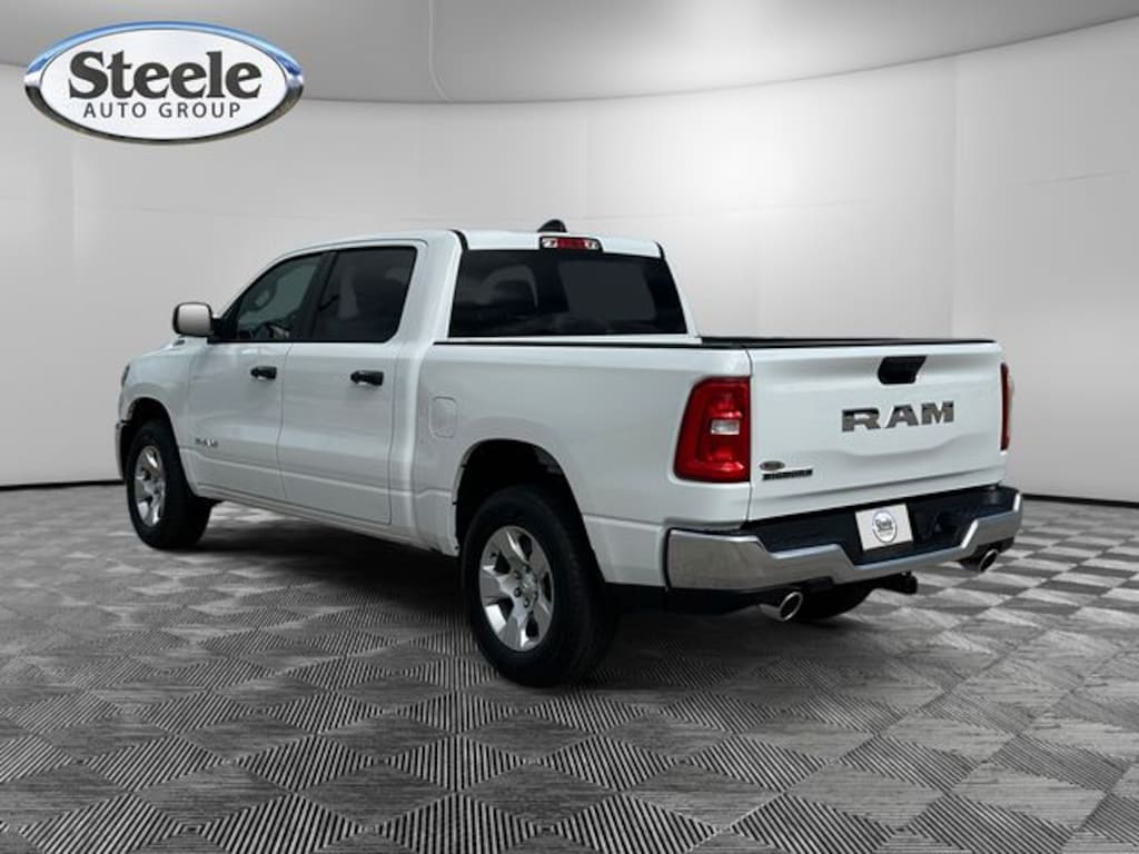 New 2026 Ram 1500 BIG HORN CREW CAB 4X2 5'7 BOX Pickup