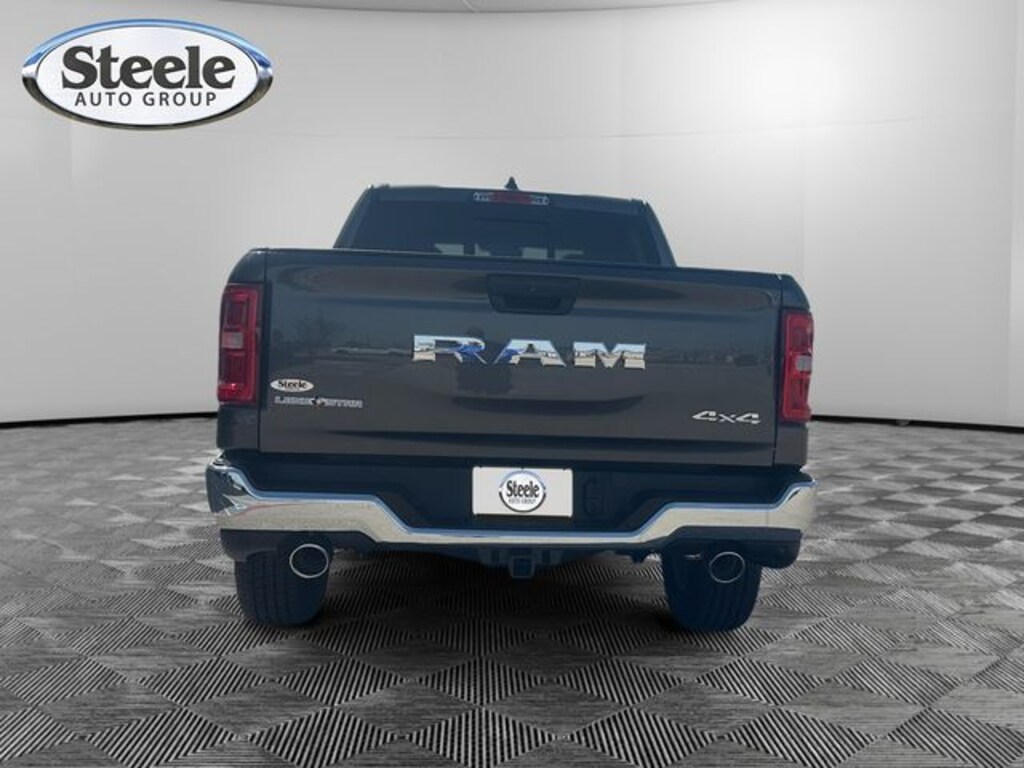 New 2026 Ram 1500 LONE STAR CREW CAB 4X4 5'7 BOX Pickup