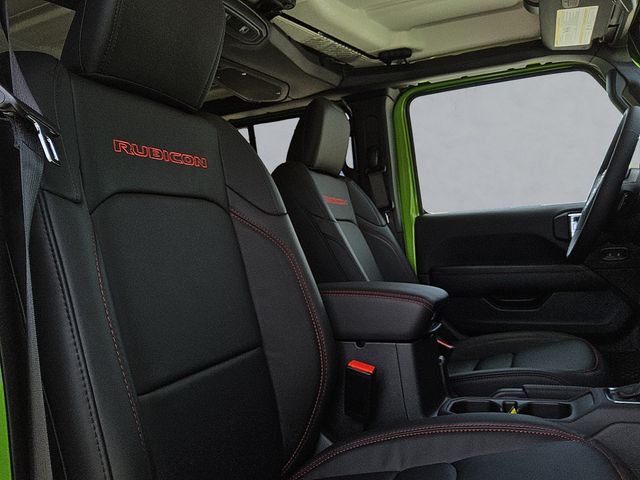 2025 Jeep Wrangler 4-Door Rubicon - Photo 31