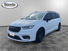 2026 Chrysler Pacifica LIMITED Passenger Van