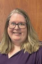 Staff member Pam Lenz from ID_908bdb