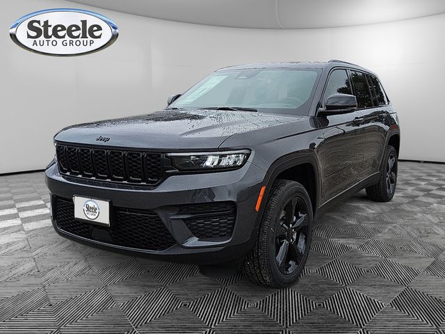 New 2025 Jeep Grand Cherokee Altitude X 4x2
