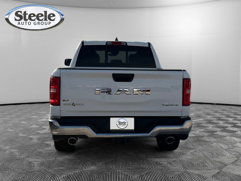 New 2026 Ram 1500 LONE STAR CREW CAB 4X4 5'7 BOX Pickup