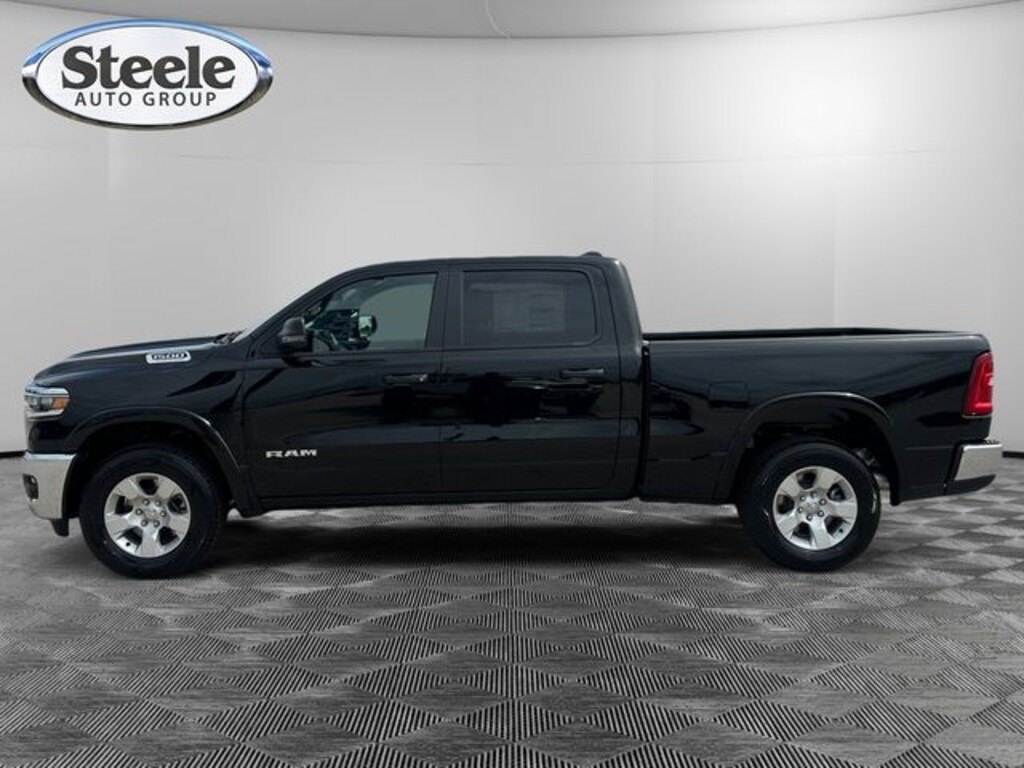 New 2026 Ram 1500 LONE STAR CREW CAB 4X4 6'4 BOX Pickup