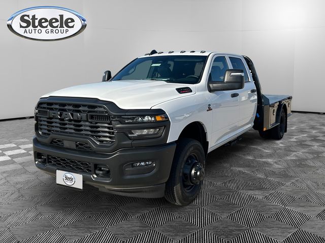 New 2026 Ram 3500 TRADESMAN CREW CAB CHASSIS 4X4 60' CA