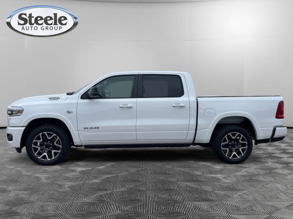 New 2026 Ram 1500 LARAMIE CREW CAB 4X4 5'7 BOX Pickup