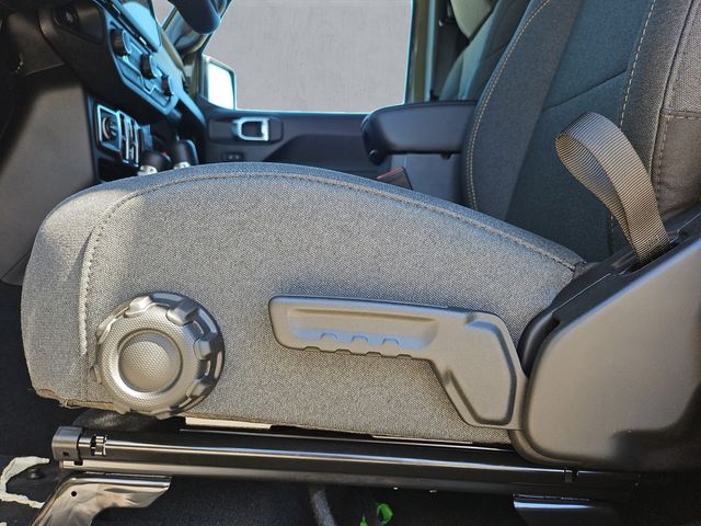 2025 Jeep Wrangler 4-Door Sport S - Photo 17