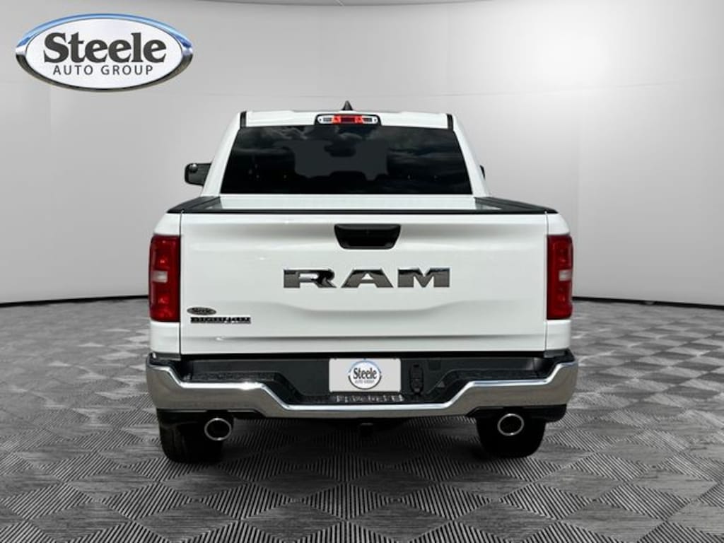New 2026 Ram 1500 BIG HORN CREW CAB 4X2 5'7 BOX Pickup