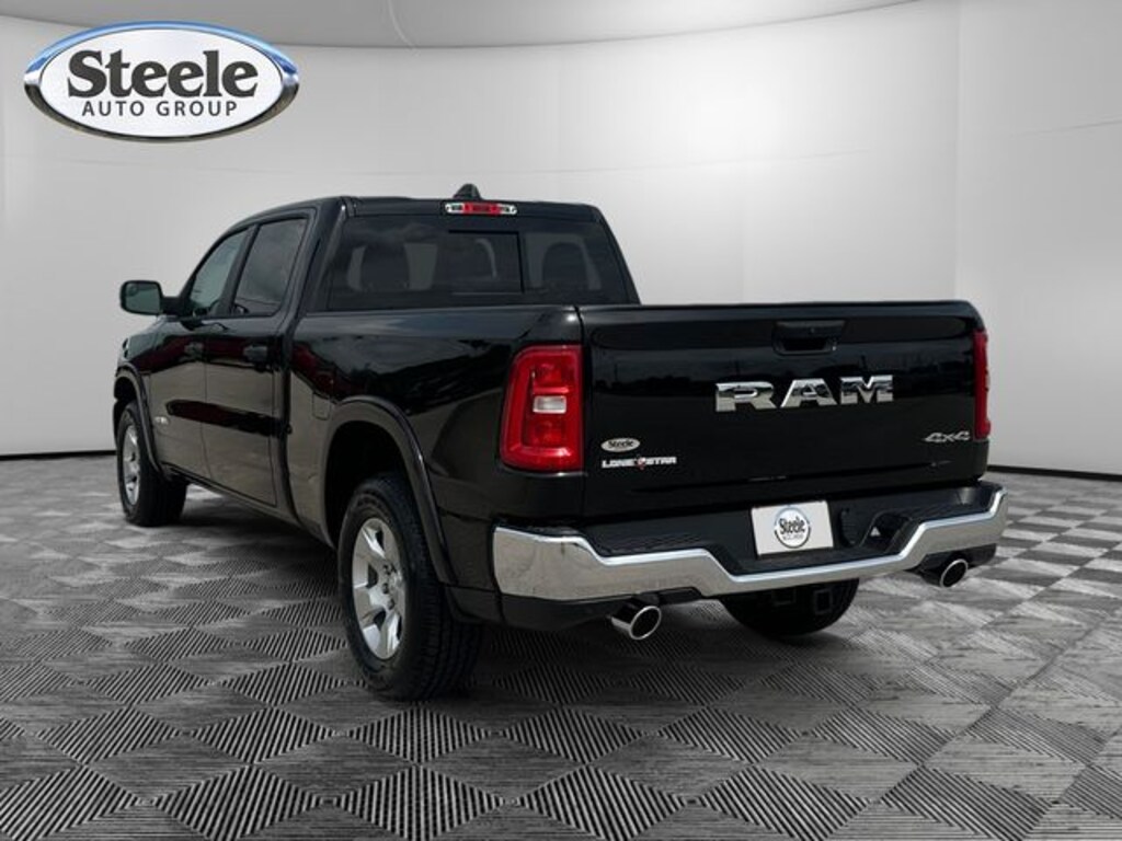 New 2026 Ram 1500 LONE STAR CREW CAB 4X4 6'4 BOX Pickup