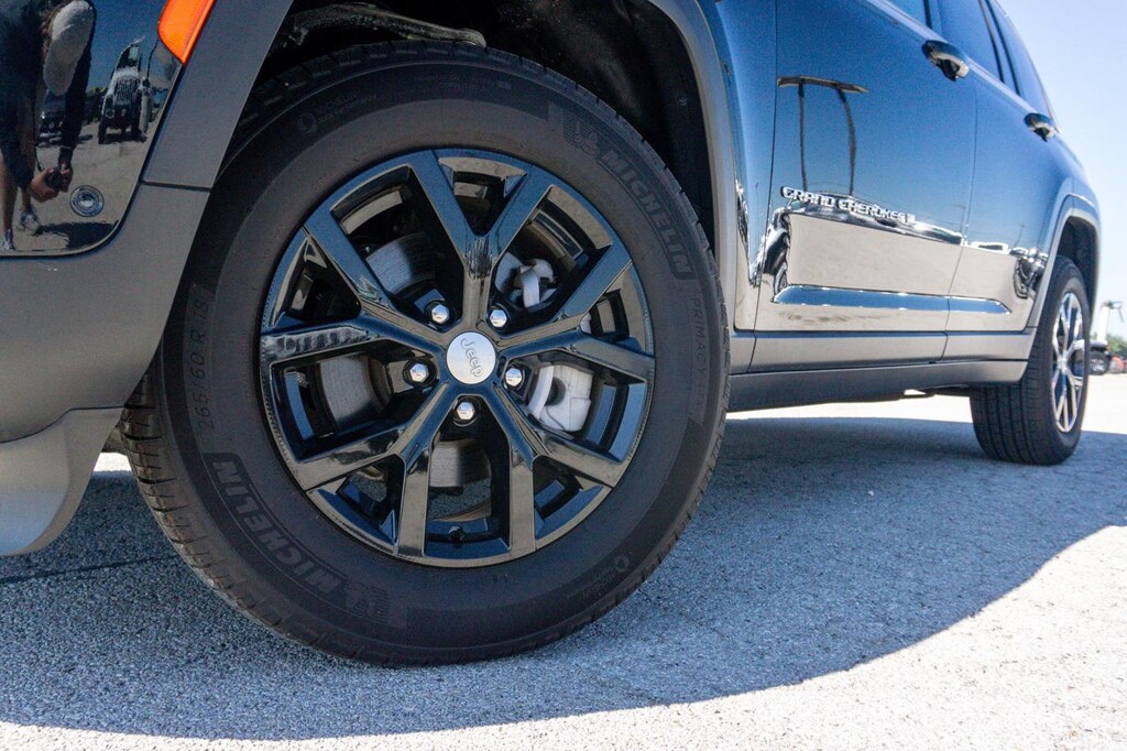 New 2023 Jeep Grand Cherokee Limited For Sale Gonzales TX