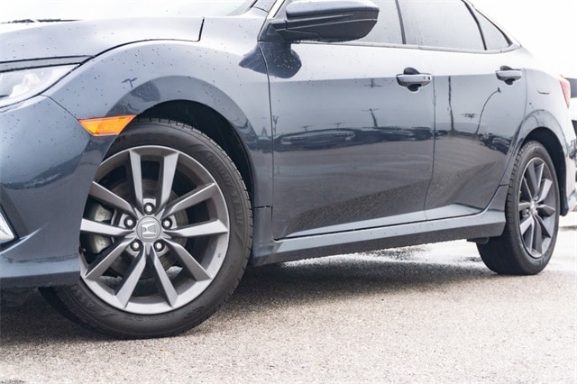 Used 2020 Honda Civic EX with VIN 19XFC1F32LE207963 for sale in Lockhart, TX