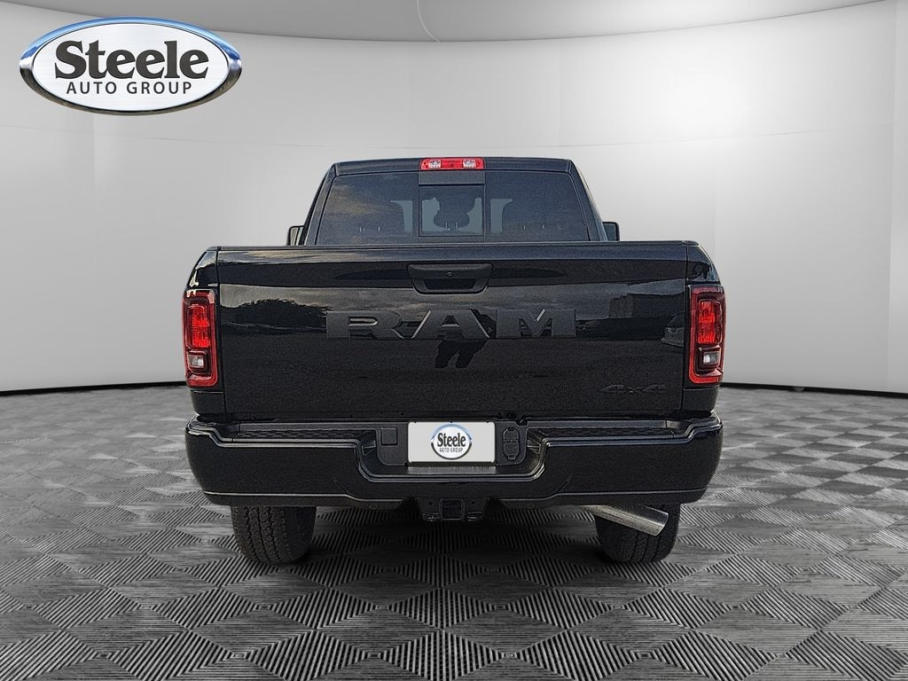 New 2026 Ram 2500 BLACK EXPRESS CREW CAB 4X4 6'4 BOX Pickup