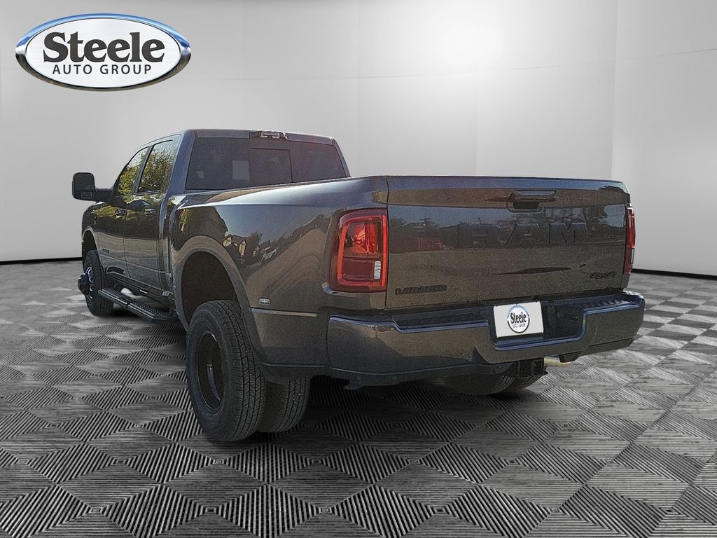 New 2026 Ram 3500 LARAMIE CREW CAB 4X4 8' BOX Pickup