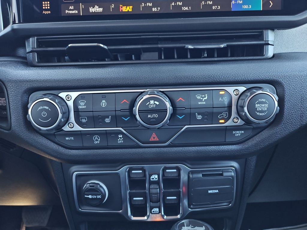 2025 Jeep Wrangler 4-Door Sport S - Photo 22