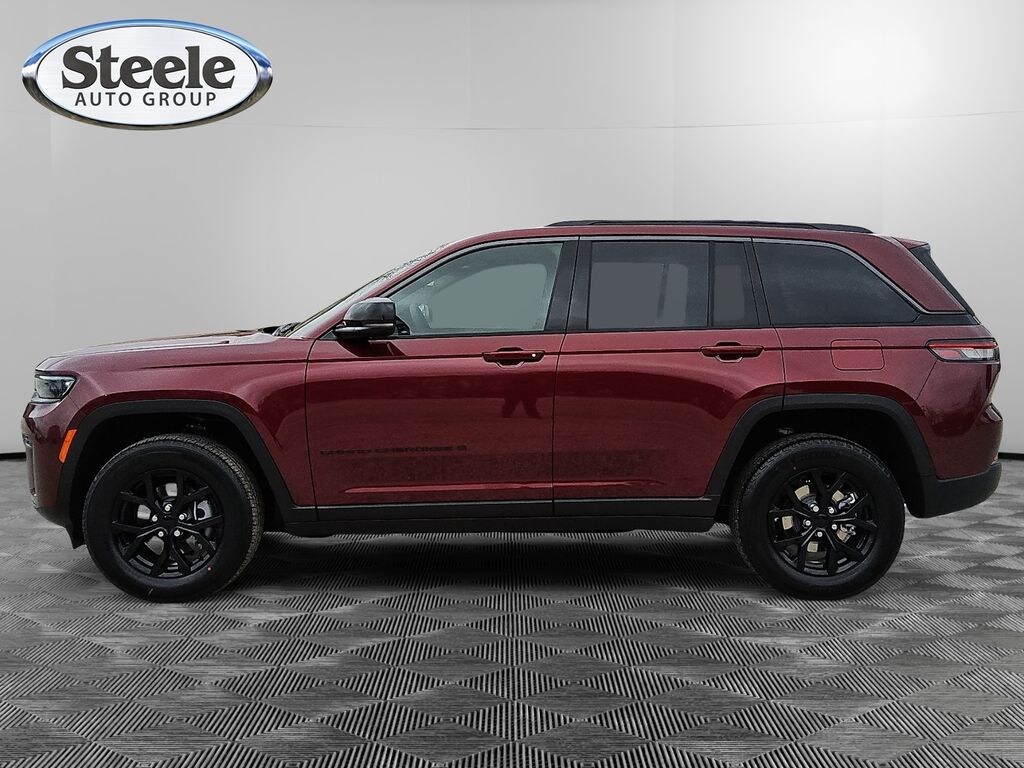 New 2026 Jeep Grand Cherokee LAREDO ALTITUDE 4X2 Sport Utility