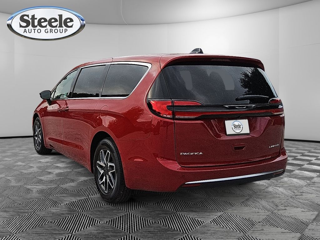 New 2027 Chrysler Pacifica LIMITED Passenger Van
