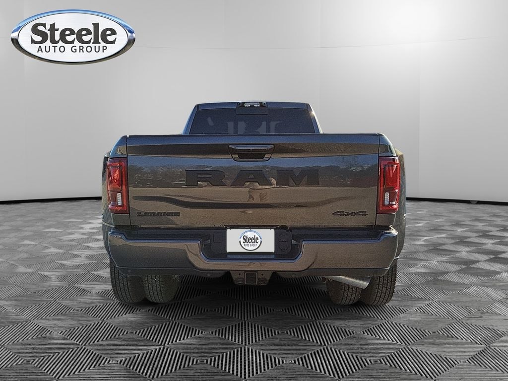 New 2026 Ram 3500 LARAMIE CREW CAB 4X4 8' BOX Pickup