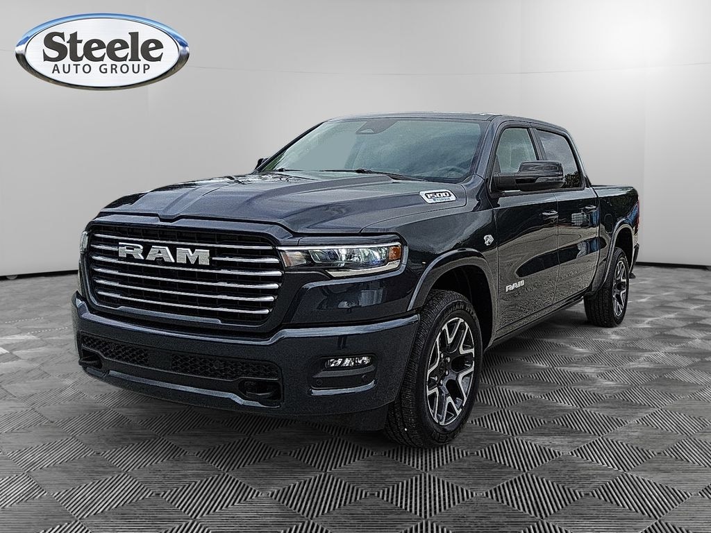 New 2026 Ram 1500 LARAMIE CREW CAB 4X4 5'7 BOX Pickup