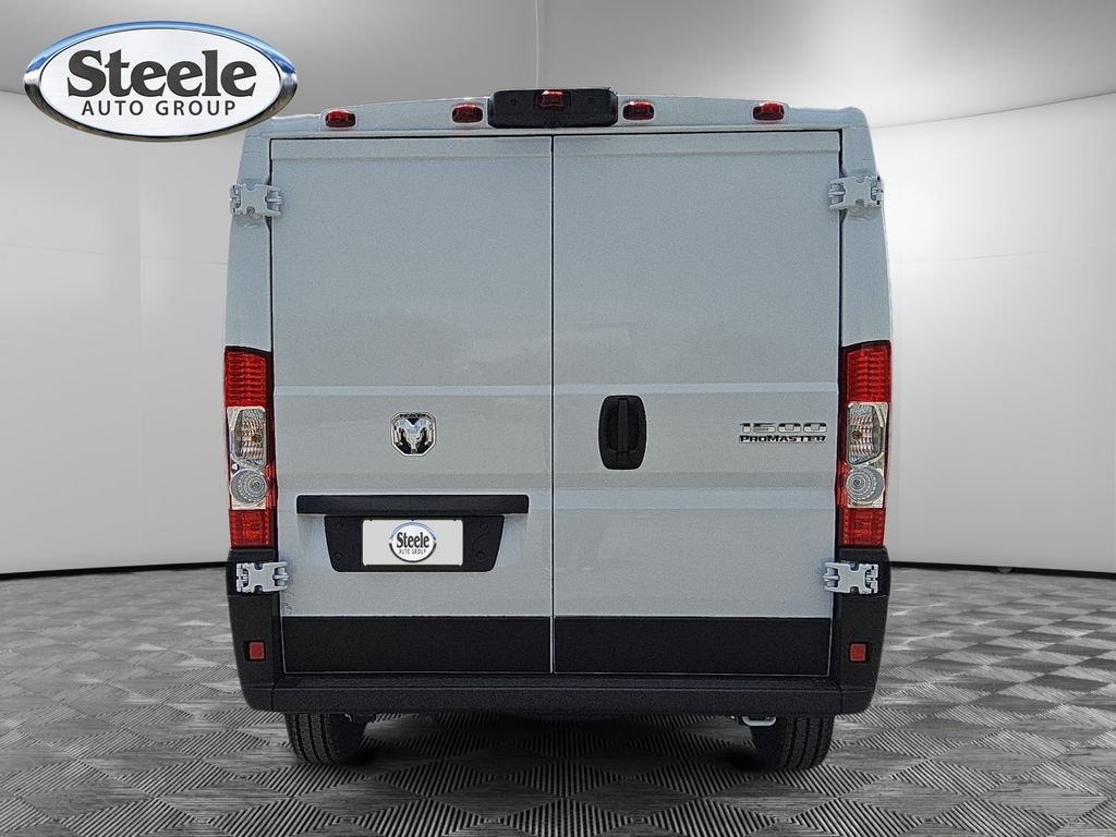 New 2026 Ram ProMaster PROMASTER 1500 TRADESMAN CARGO VAN LOW ROOF 118' W Cargo Van