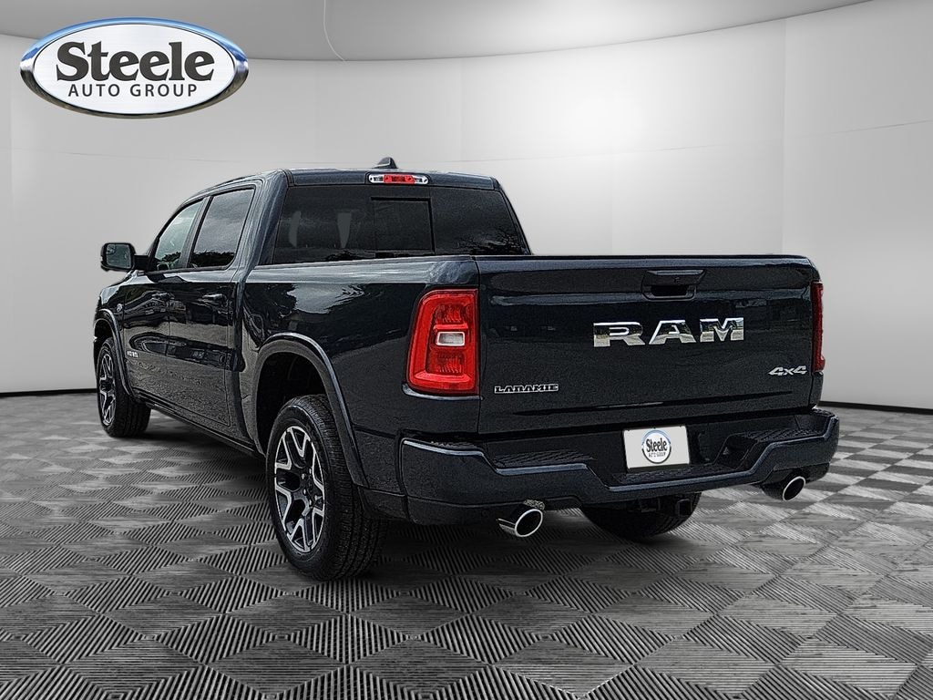 New 2026 Ram 1500 LARAMIE CREW CAB 4X4 5'7 BOX Pickup