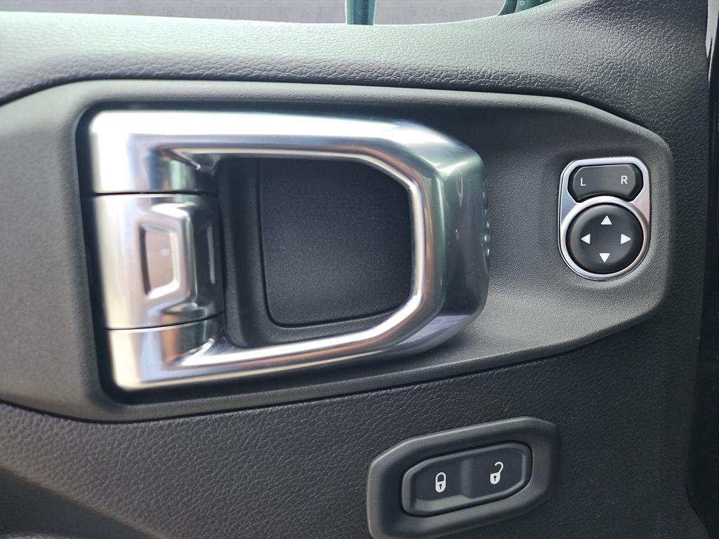 2025 Jeep Wrangler 4-Door Sport S - Photo 19