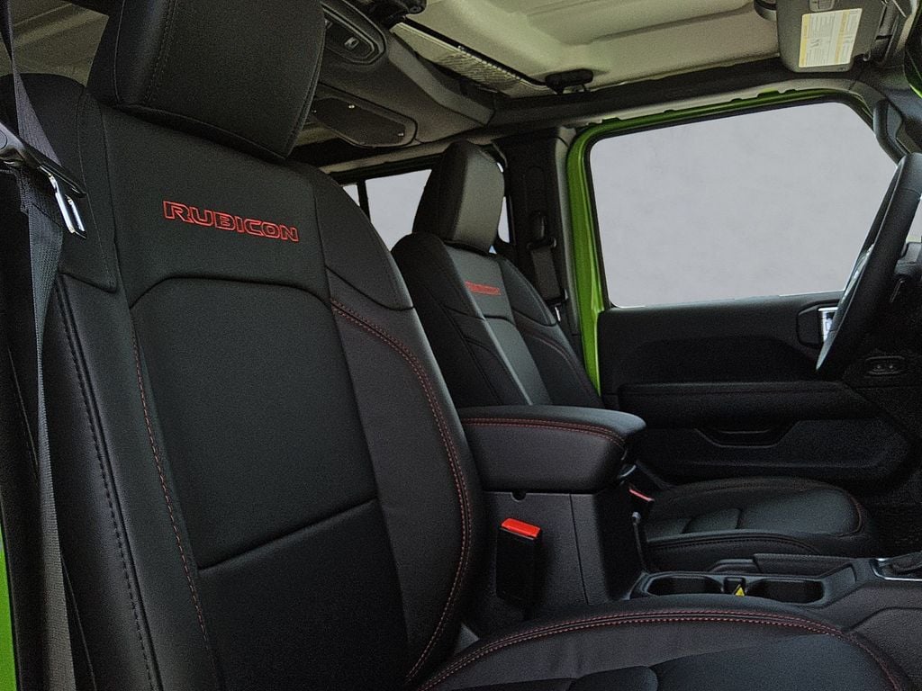 2025 Jeep Wrangler 4-Door Rubicon - Photo 31
