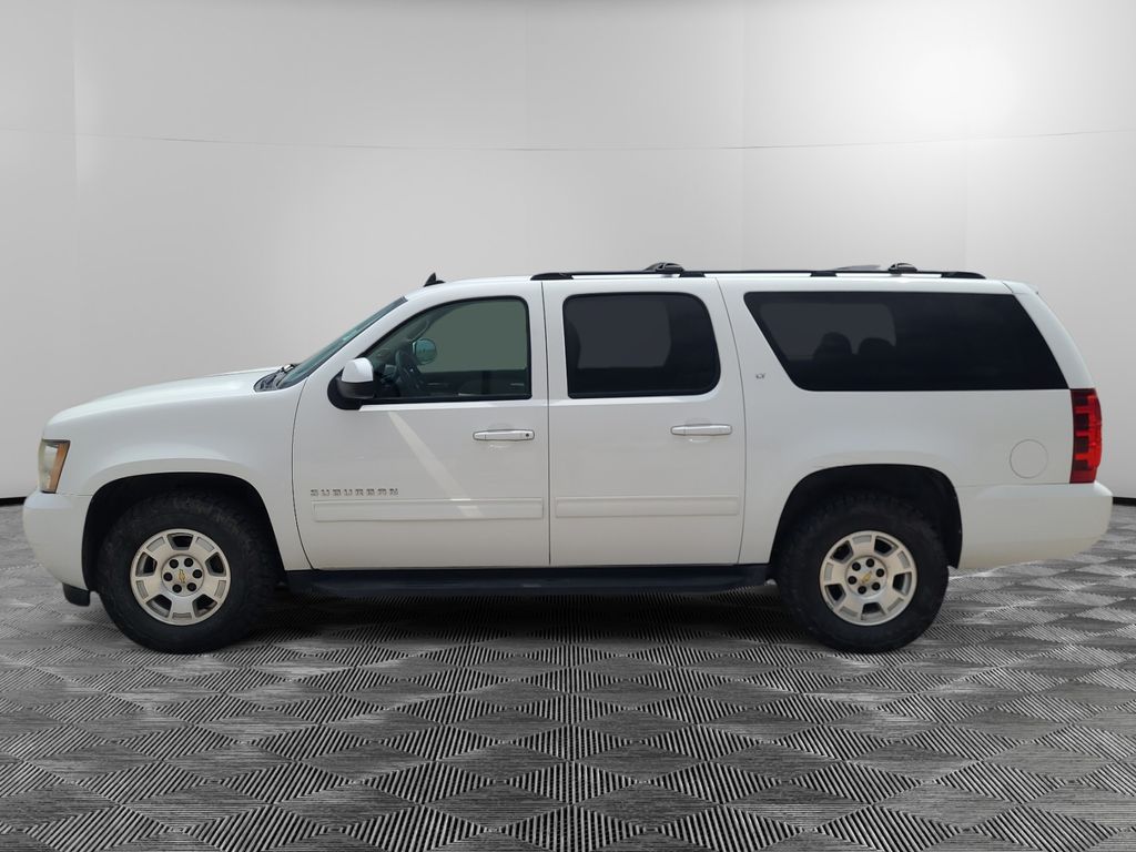 Used 2014 Chevrolet Suburban LT with VIN 1GNSCJE04ER149164 for sale in Gonzales, TX