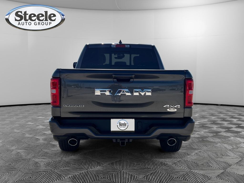 New 2026 Ram 1500 LARAMIE CREW CAB 4X4 5'7 BOX Pickup