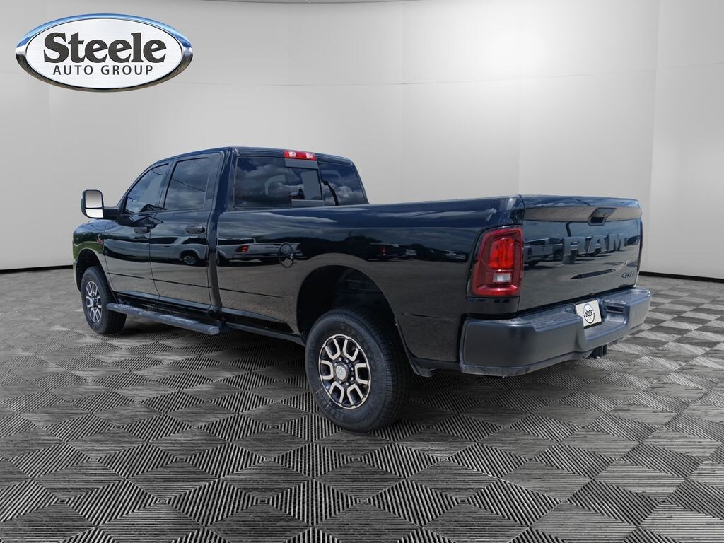 New 2025 Ram 2500 TRADESMAN CREW CAB 4X4 8' BOX Pickup