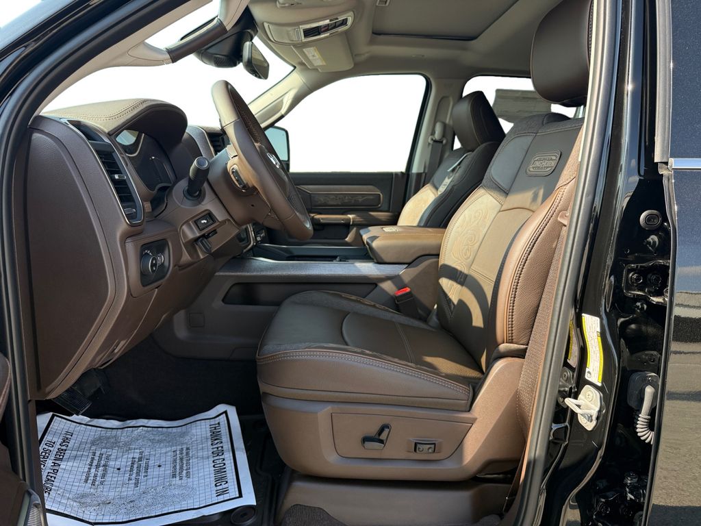 2025 RAM 3500 Limited/Longhorn - Photo 9