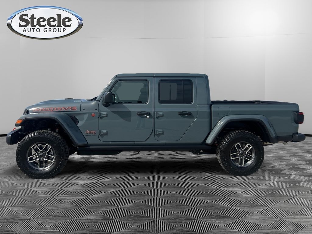 New 2026 Jeep Gladiator MOJAVE 4X4 Pickup