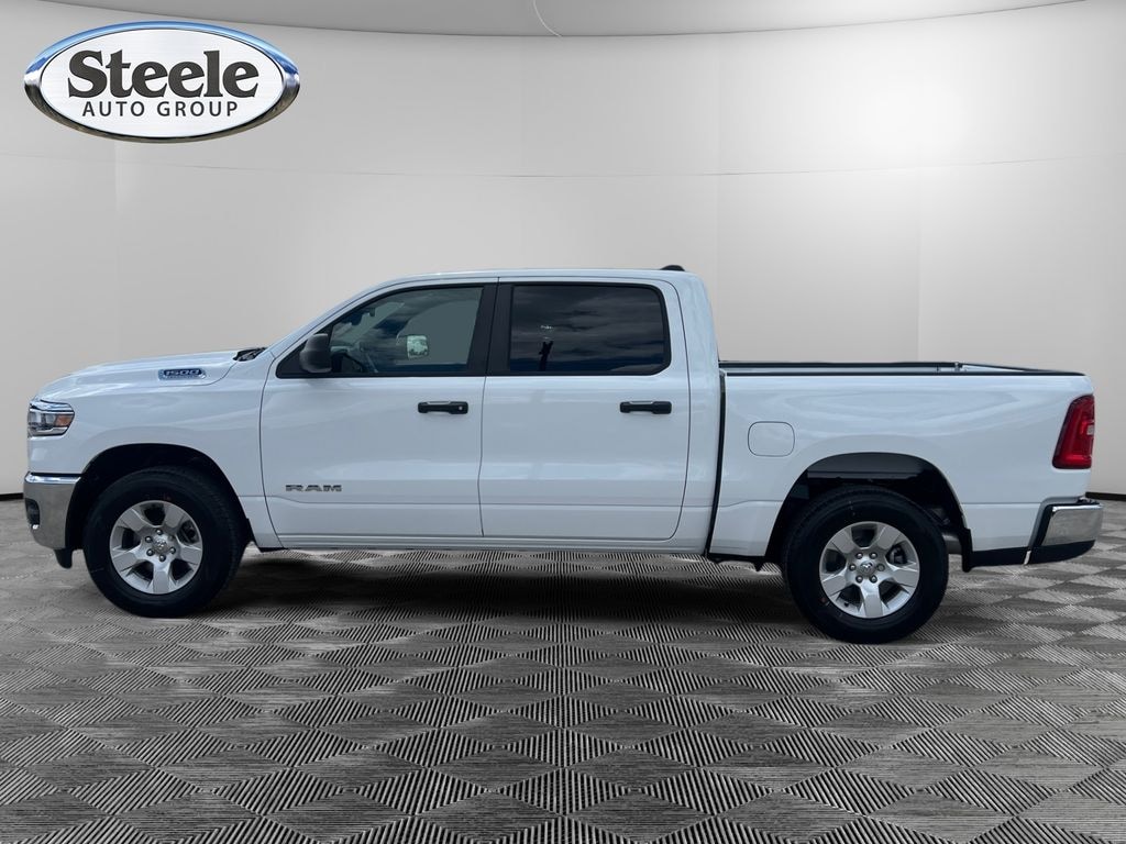 New 2026 Ram 1500 TRADESMAN CREW CAB 4X4 5'7 BOX Pickup