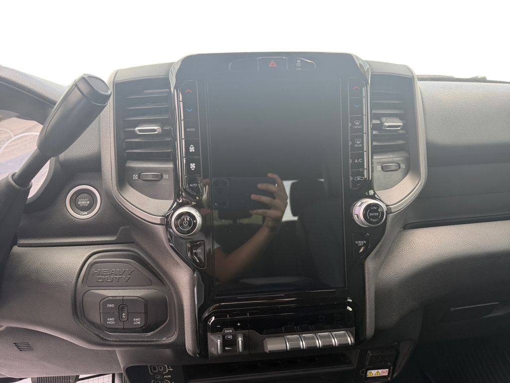2025 RAM 2500 Tradesman - Photo 16