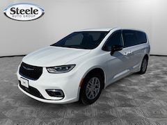 2026 Chrysler Pacifica SELECT Passenger Van