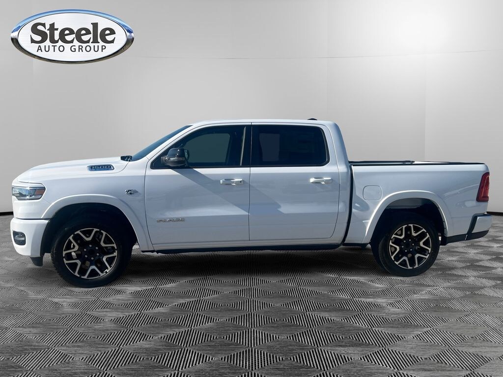 New 2026 Ram 1500 LARAMIE CREW CAB 4X4 5'7 BOX Pickup