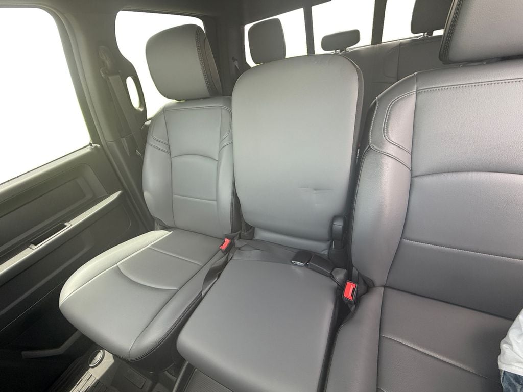 2025 RAM 2500 Tradesman - Photo 18