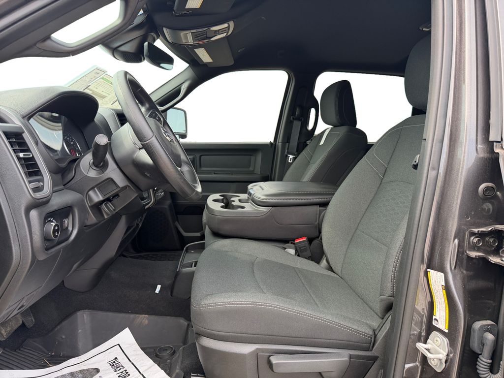 2025 RAM 2500 Tradesman - Photo 9