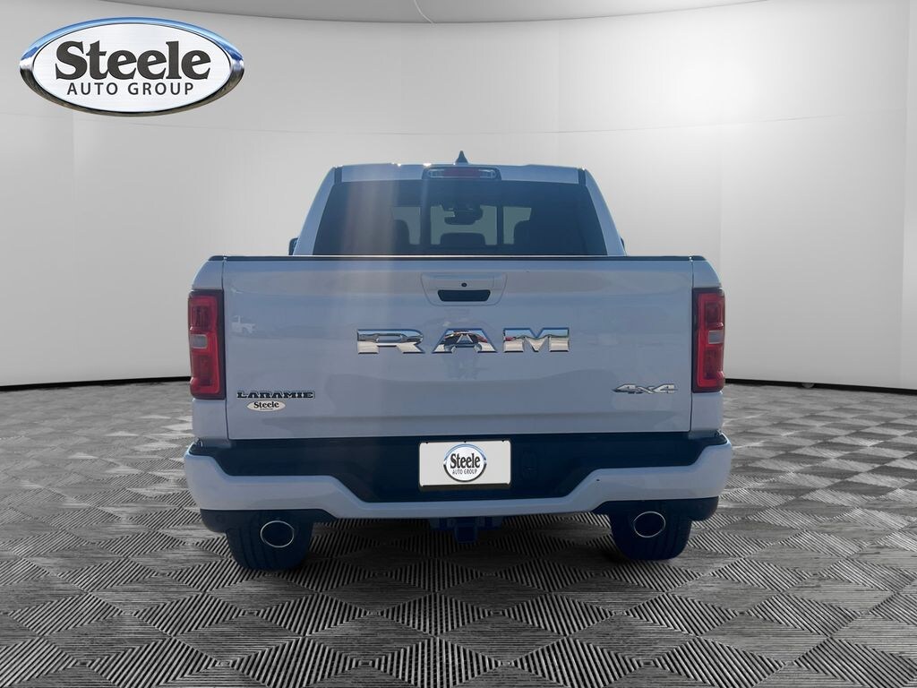 New 2026 Ram 1500 LARAMIE CREW CAB 4X4 5'7 BOX Pickup