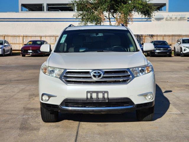 Used 2013 Toyota Highlander Plus with VIN 5TDZK3EH5DS106299 for sale in Houston, TX