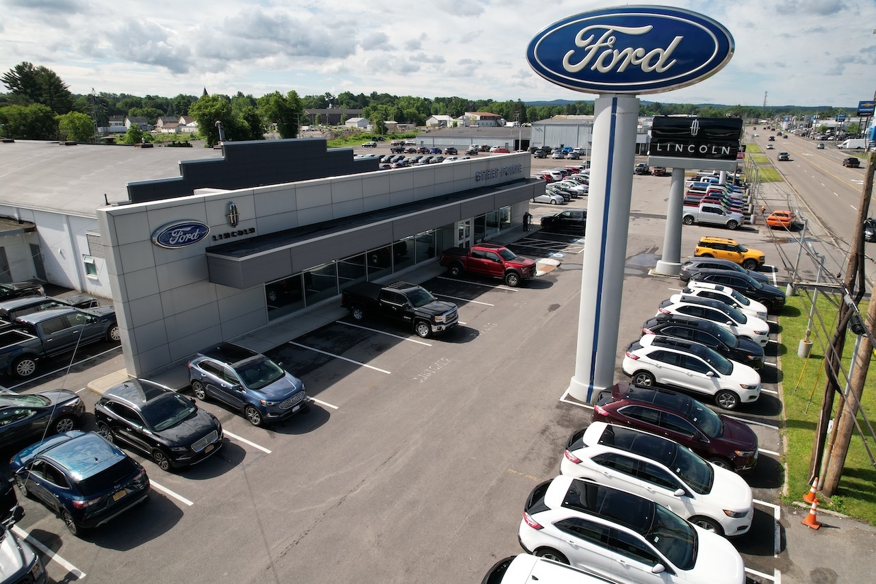 New Ford and Used Car Dealer Serving Yorkville SteetPonte Ford