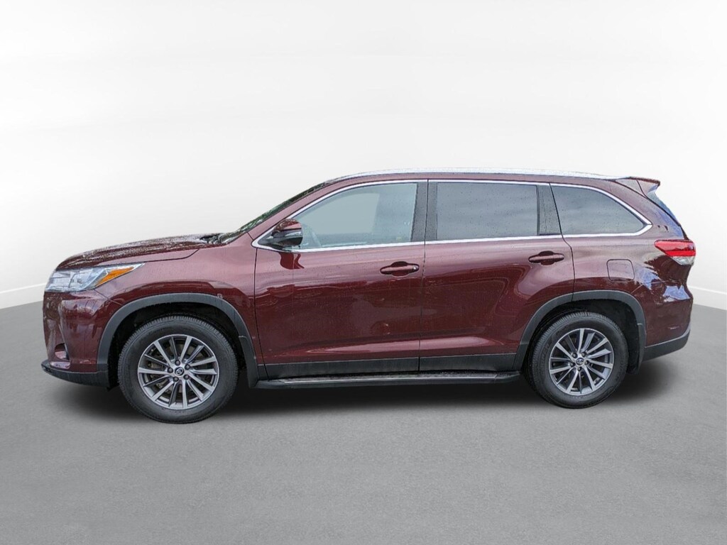 Used 2019 Toyota Highlander Near Utica in Yorkville NY Stock 231044A