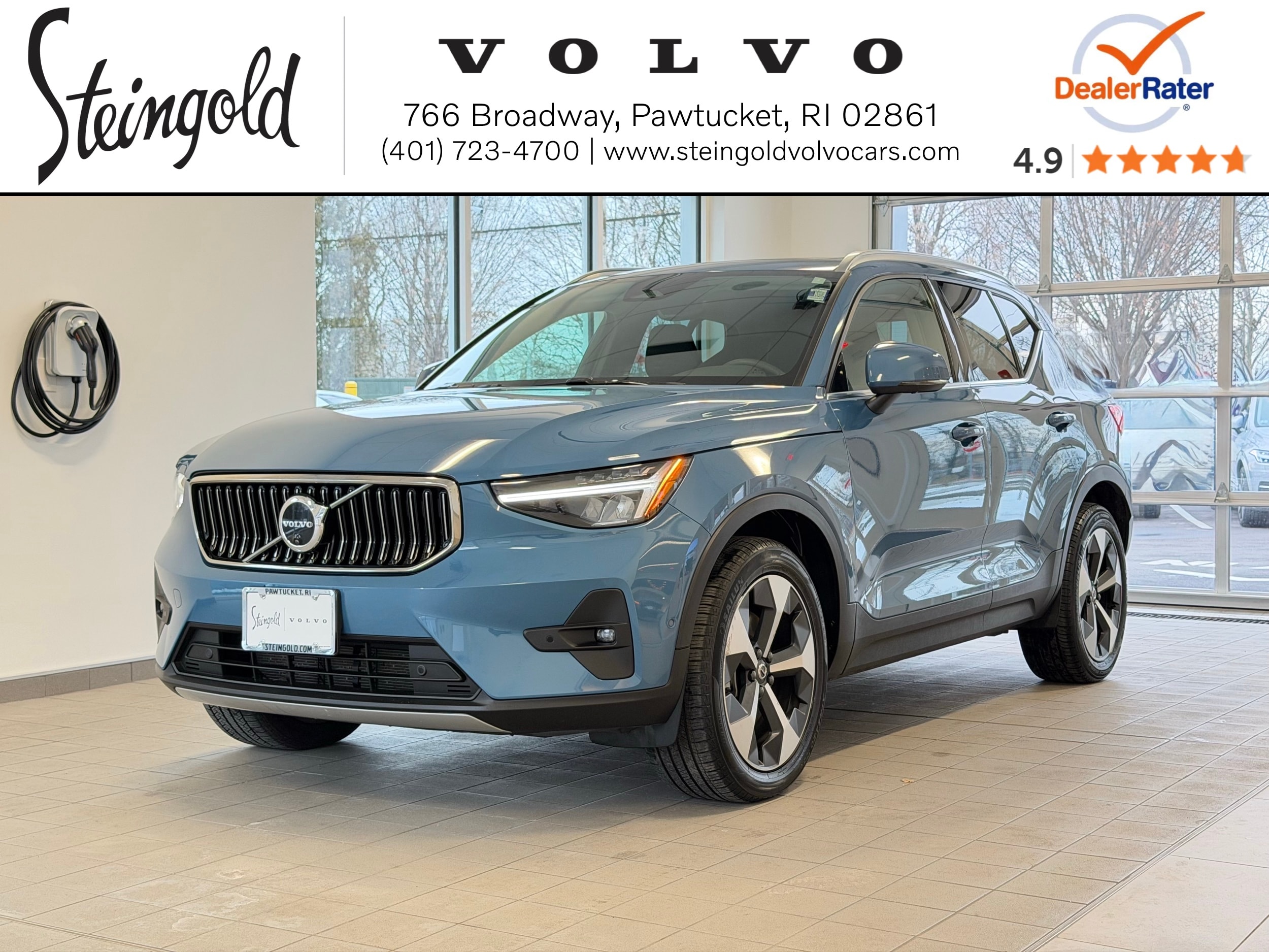 2025 Volvo XC40 Plus's photo