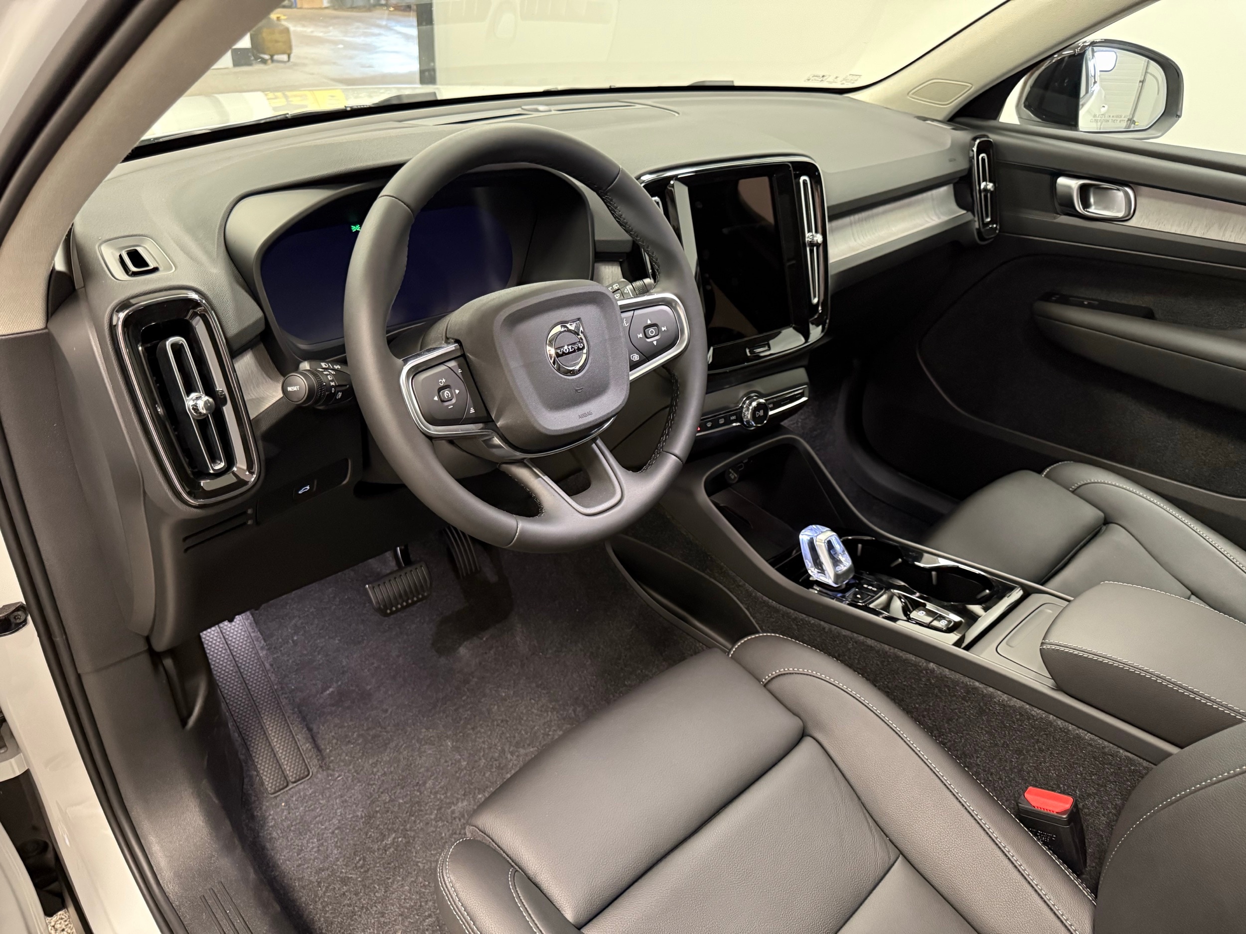 new 2026 Volvo XC40 car, priced at $50,150