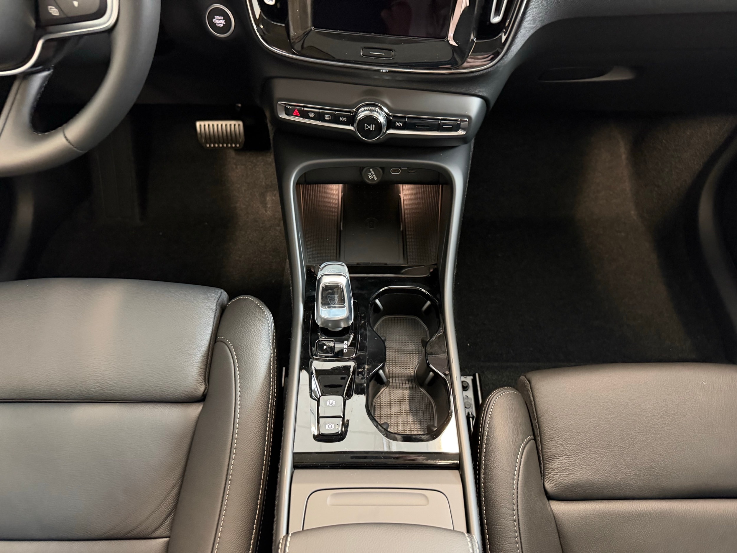 new 2026 Volvo XC40 car, priced at $50,150