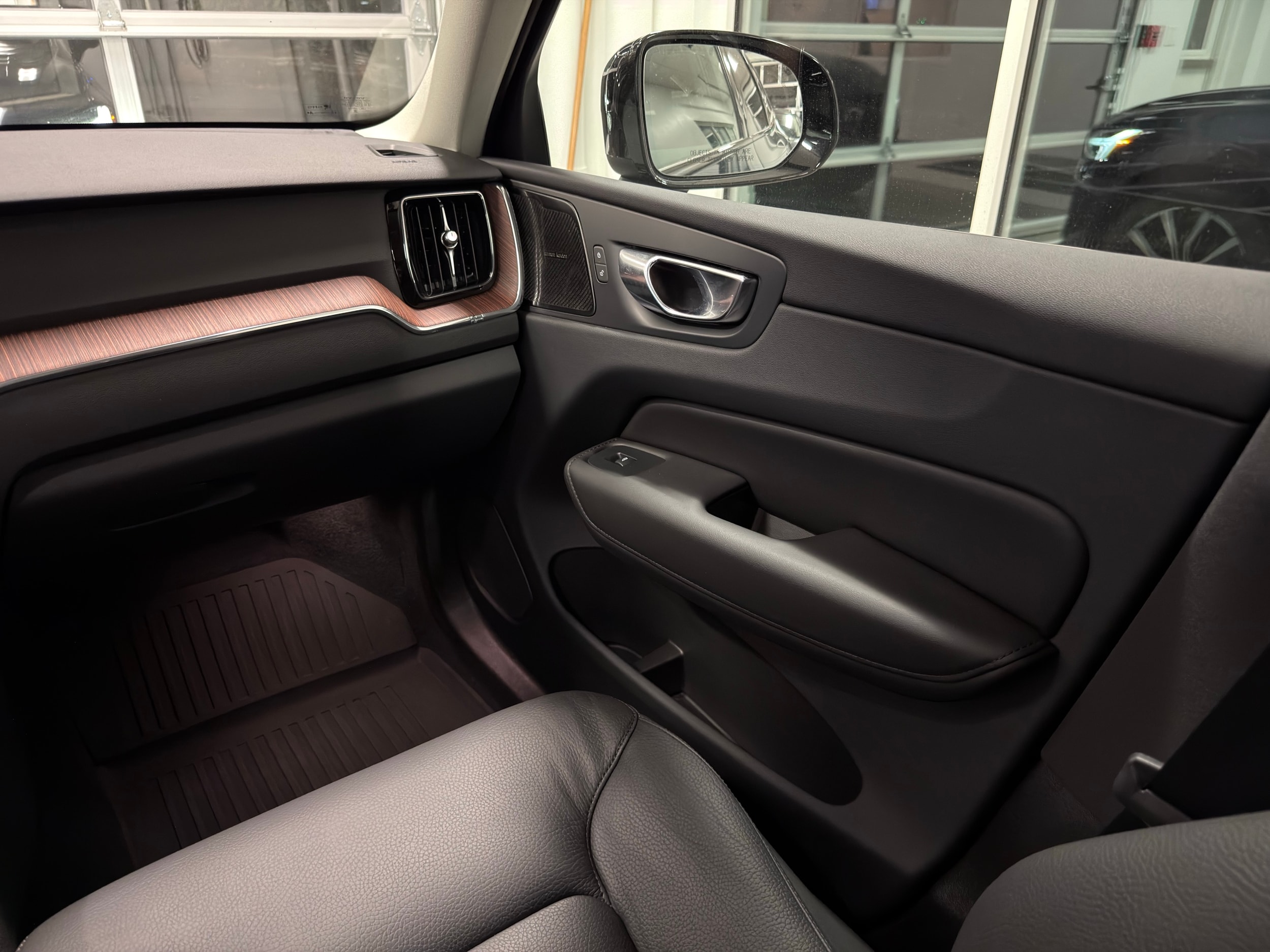 used 2023 Volvo XC60 car, priced at $39,500