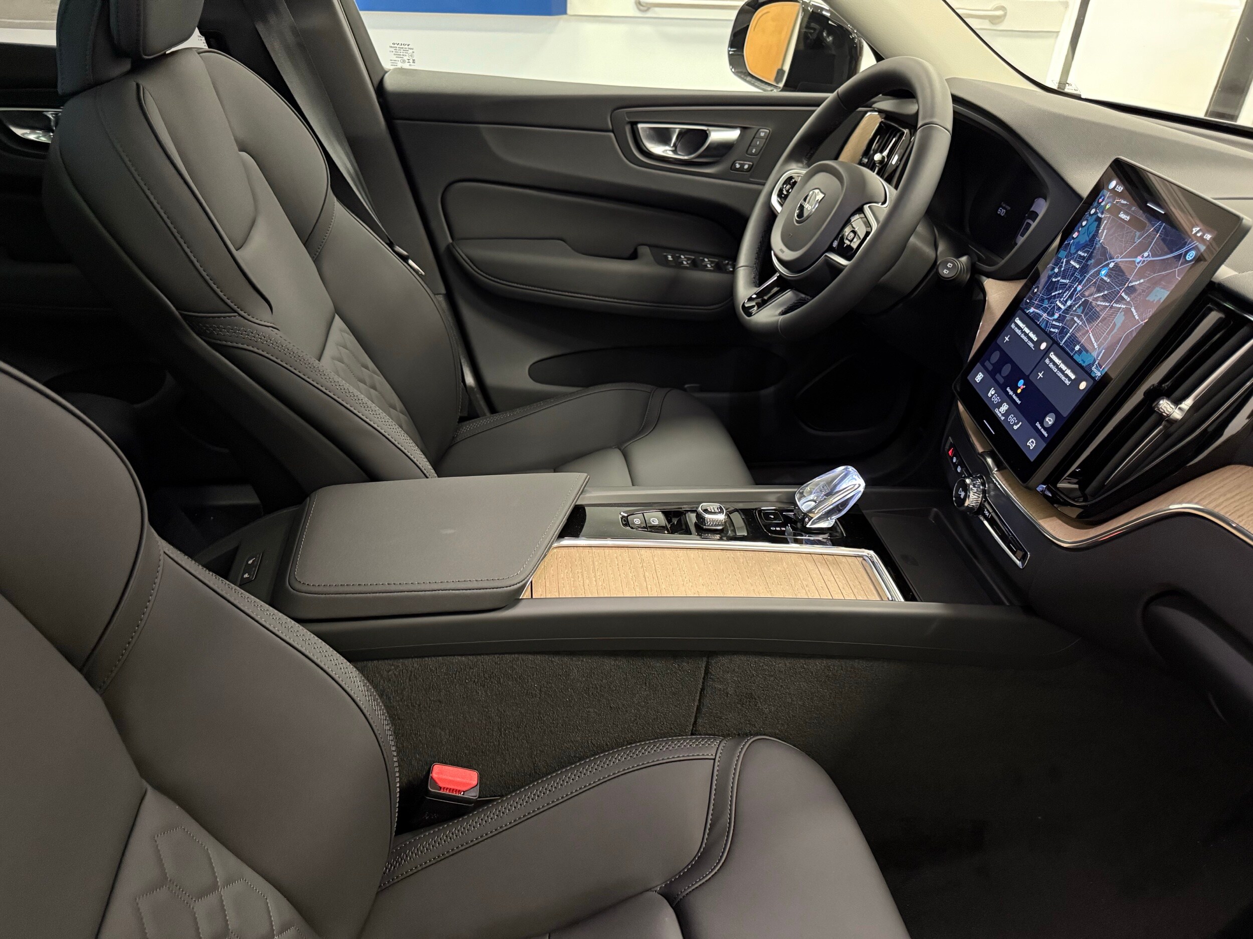 new 2026 Volvo XC60 car, priced at $57,985