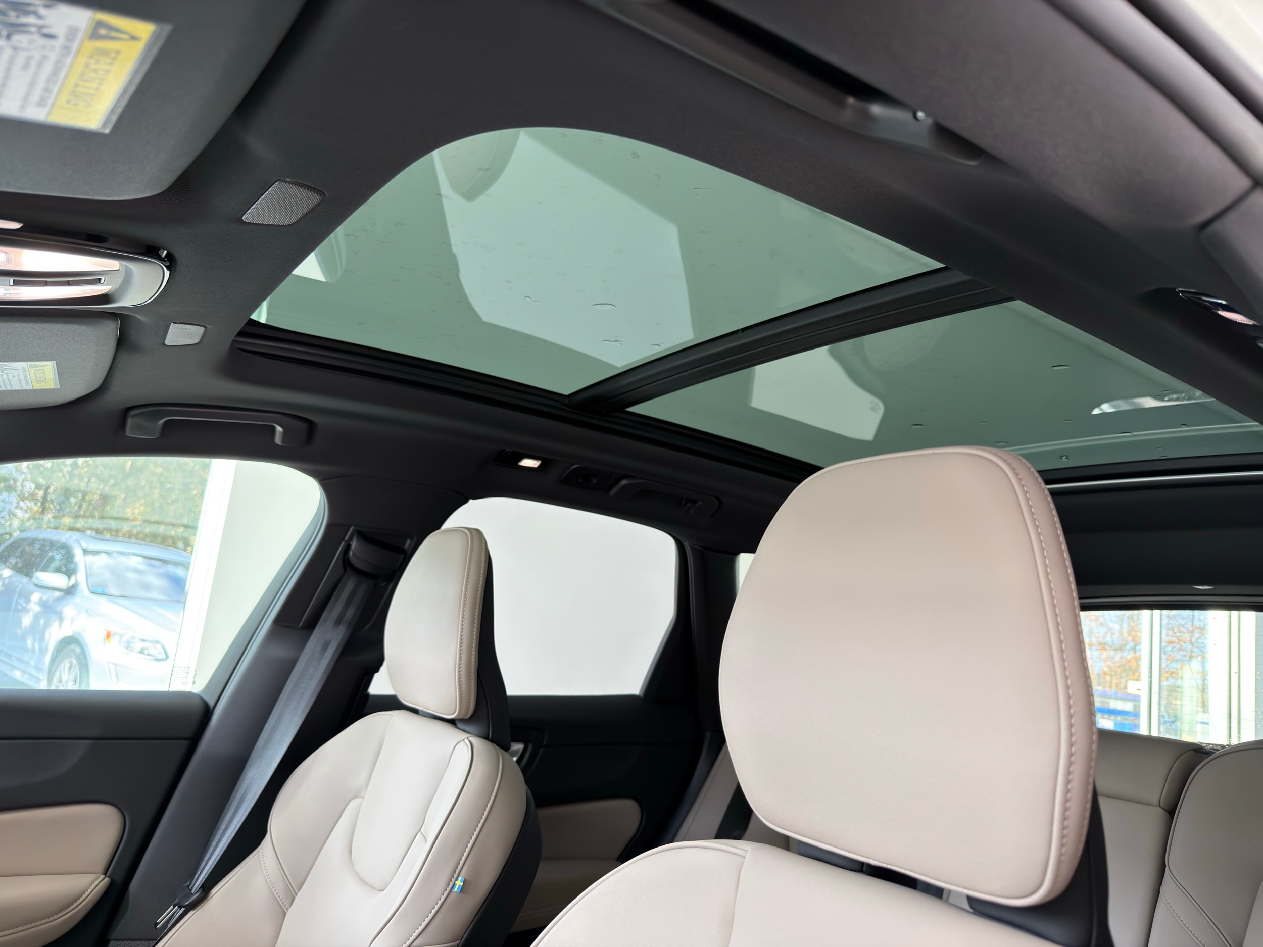 new 2026 Volvo XC60 plug-in hybrid car, priced at $69,285