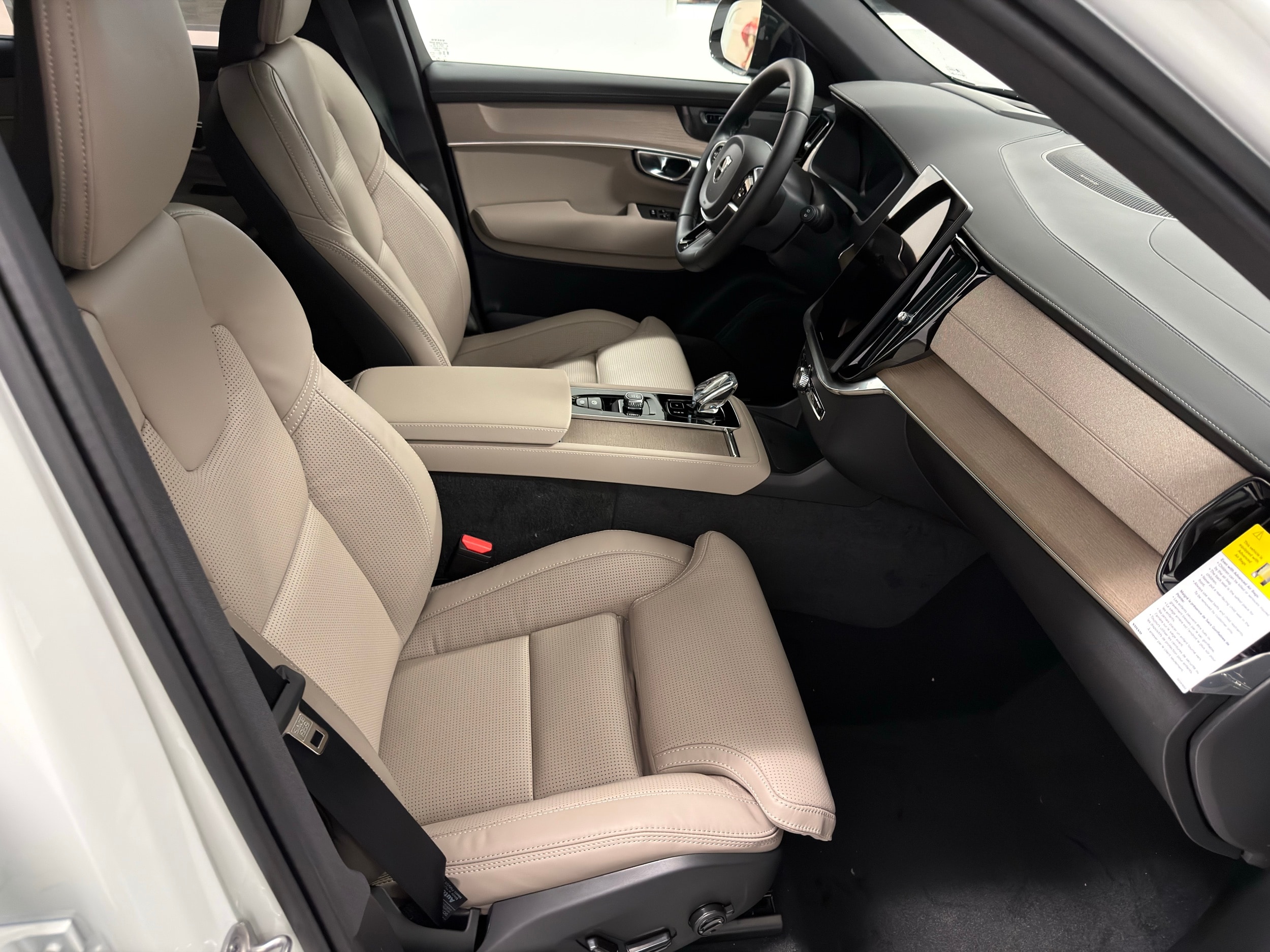 new 2026 Volvo XC90 car, priced at $77,330