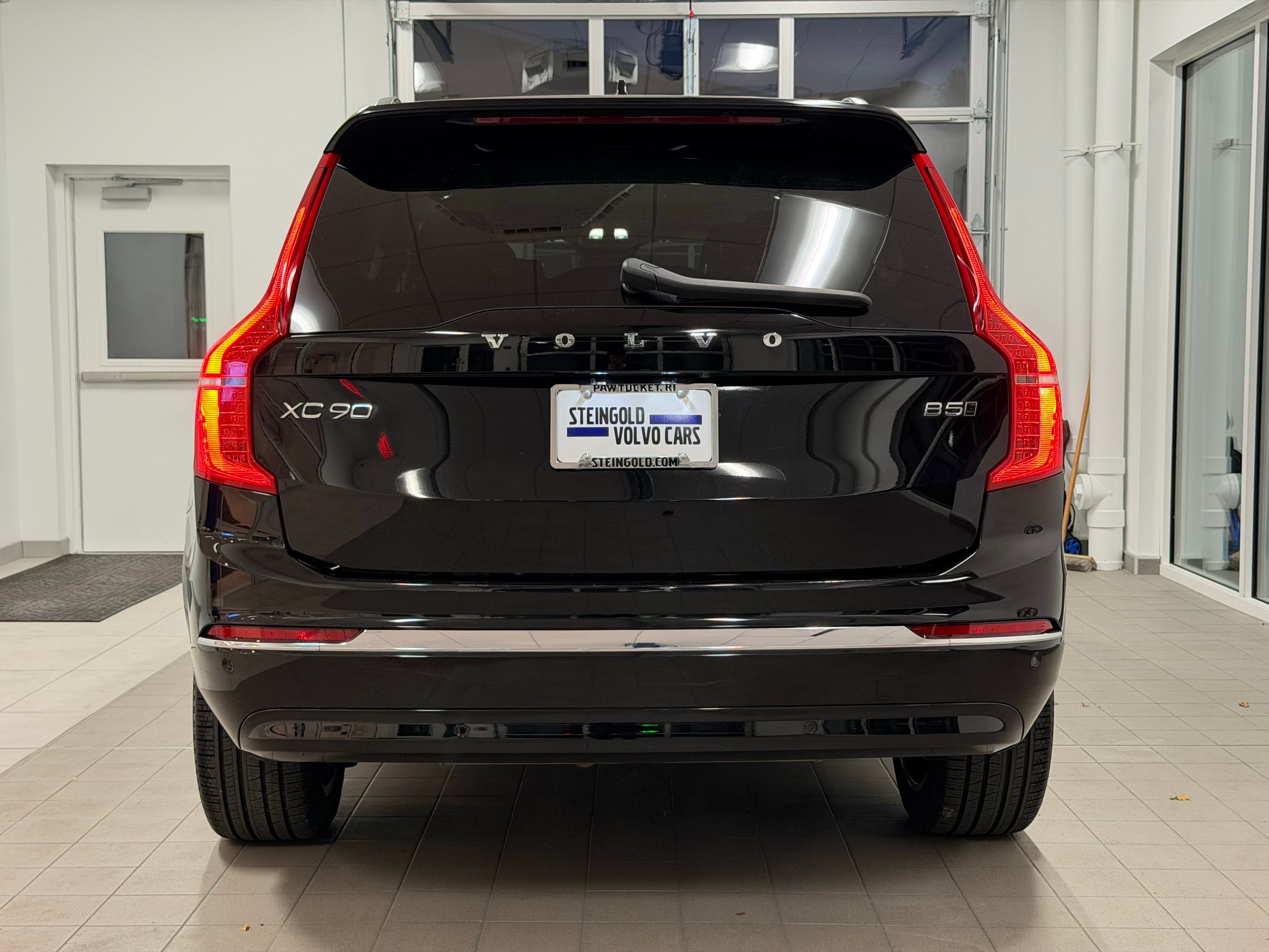 used 2025 Volvo XC90 car, priced at $44,900